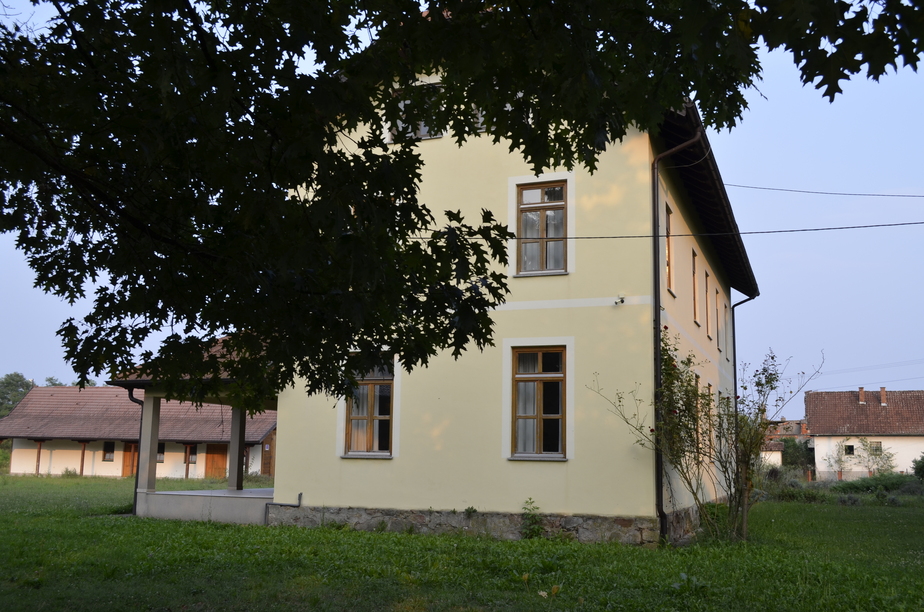 Otvorena kuća Garevac nekadasnja osnovna skola Vladimir nazor2